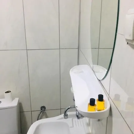 Aksa Hotel 2*
